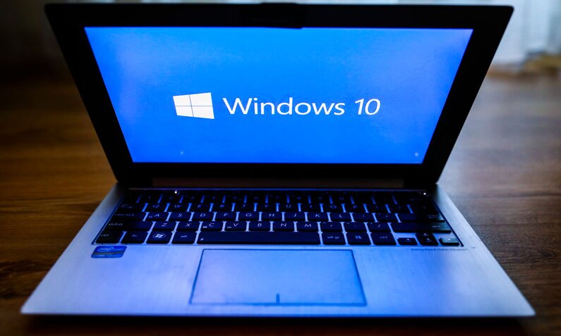 Laptop mit Windows 10-Logo | © Getty Images
