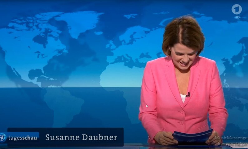 Susanne Daubner mal ganz unseriös. | © NDR