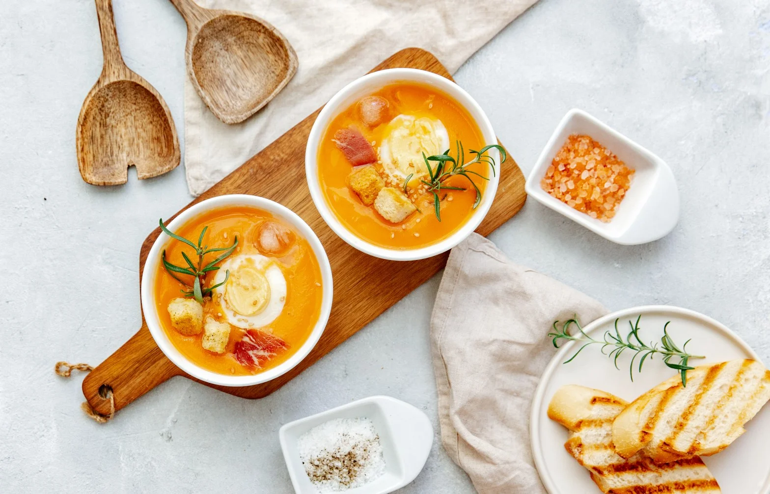 Placer frío para los calurosos días de verano: gazpacho español